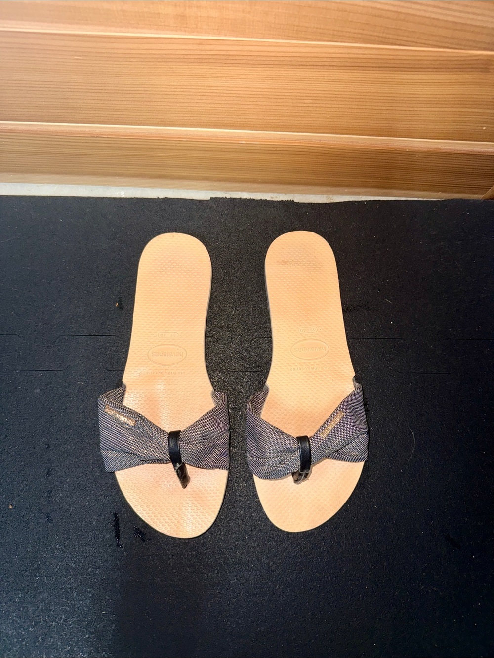 Havana Bow Slide Sandals Pino Footbed Size 9/10 EUR 39/40
